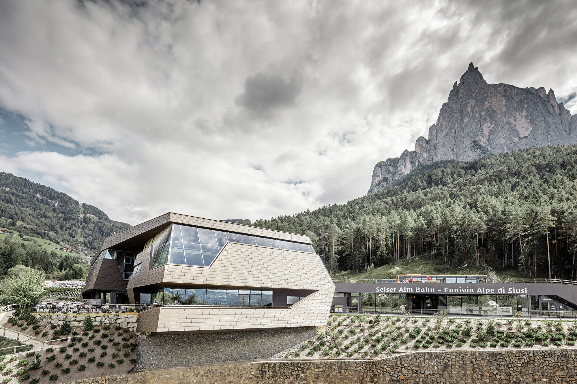 意大利阿尔卑斯山脉 Cabinovia Alpe di Siusi 休闲中心-16