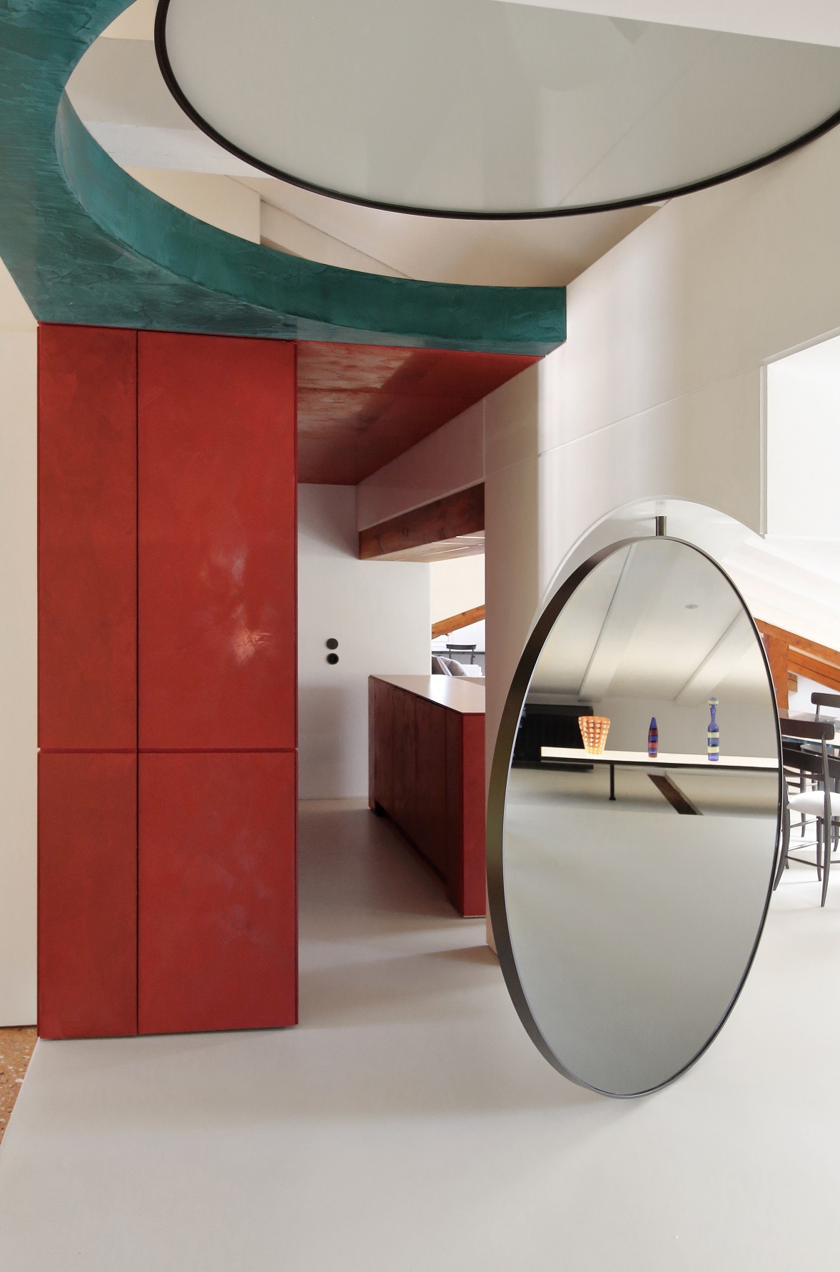 威尼斯运河旁独具匠心的公寓设计-6