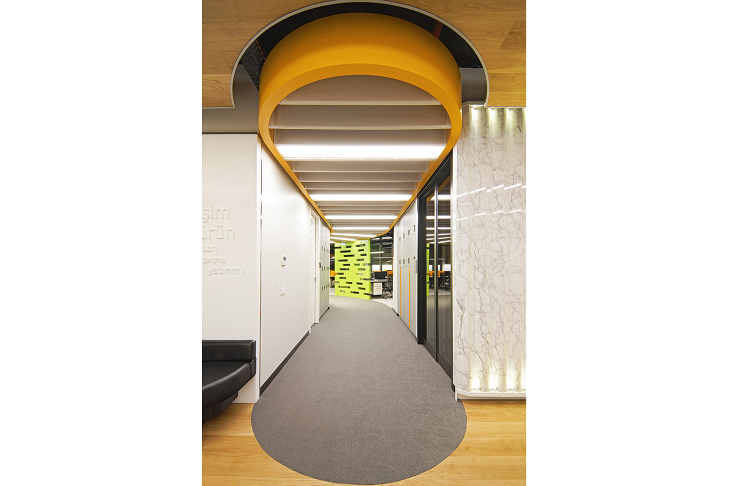 Degisim Merkezi 总部室内设计 | 现代与古典的完美融合-6