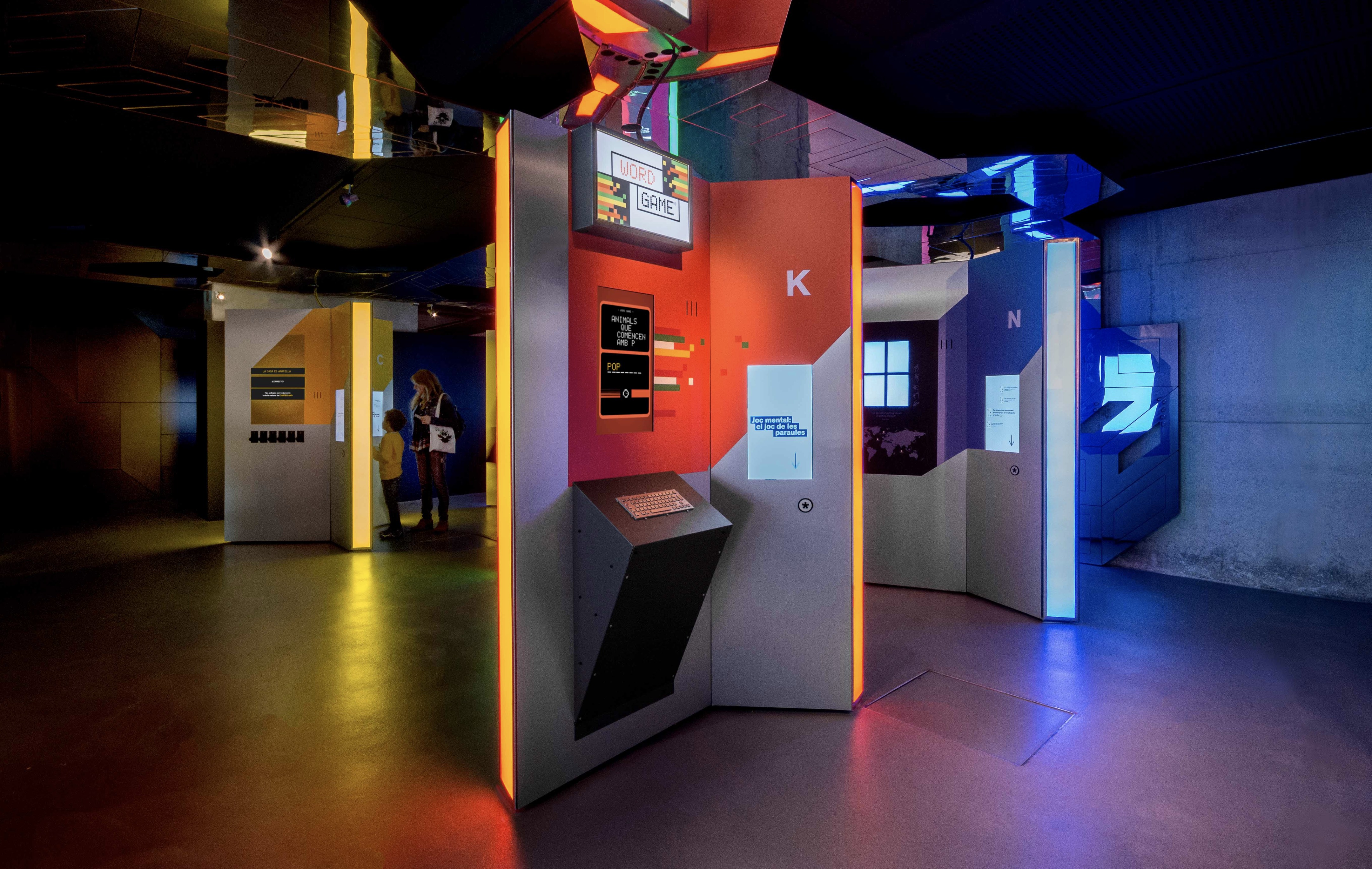 Talking Brains 展览设计-52