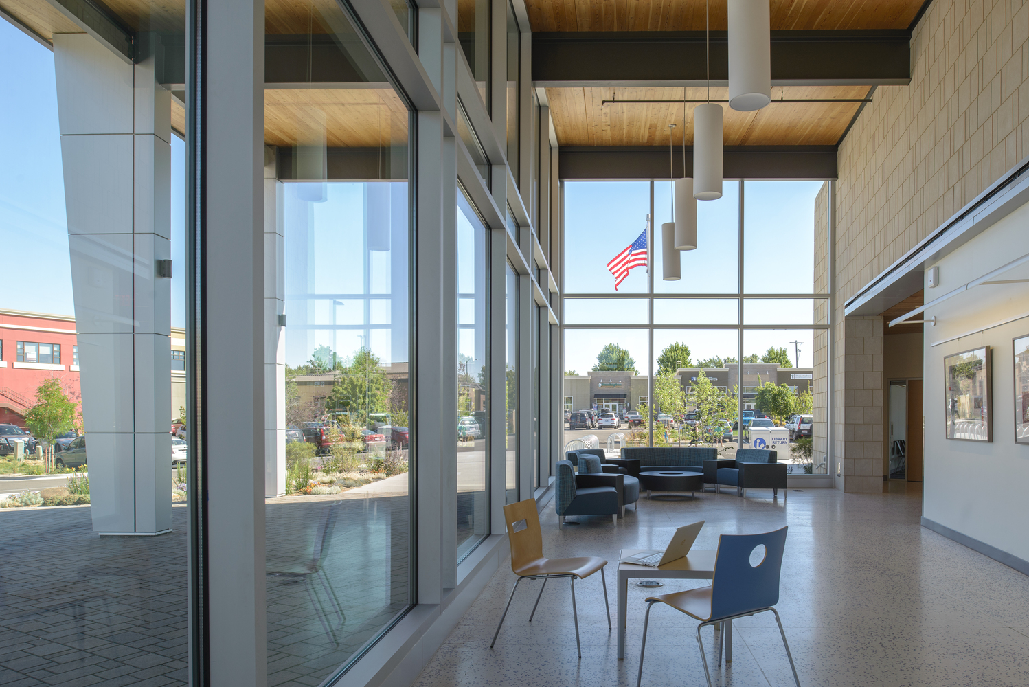 鲍恩十字路口的图书馆！-27