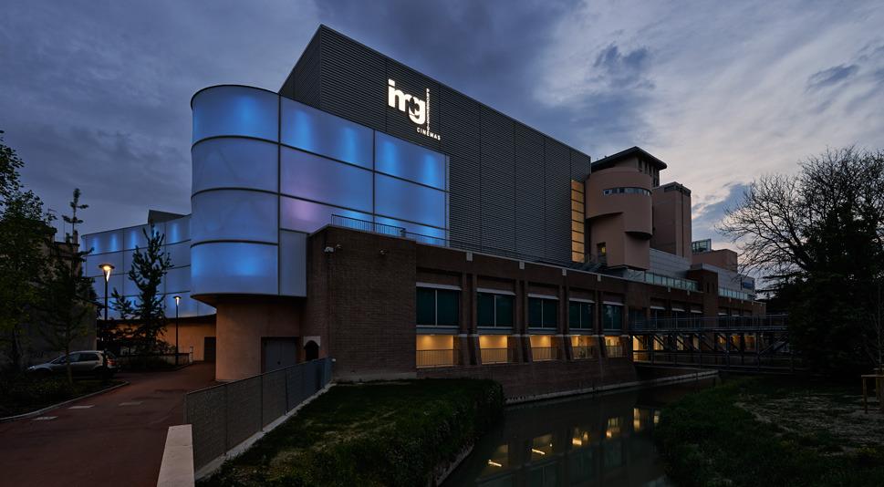 Candiani Cinemas 与 Nuova Piazza 多用途文化中心设计-6