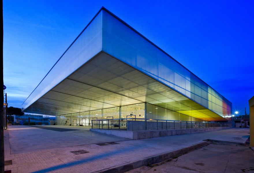 萨印第奥特里亚多功能体育馆-0