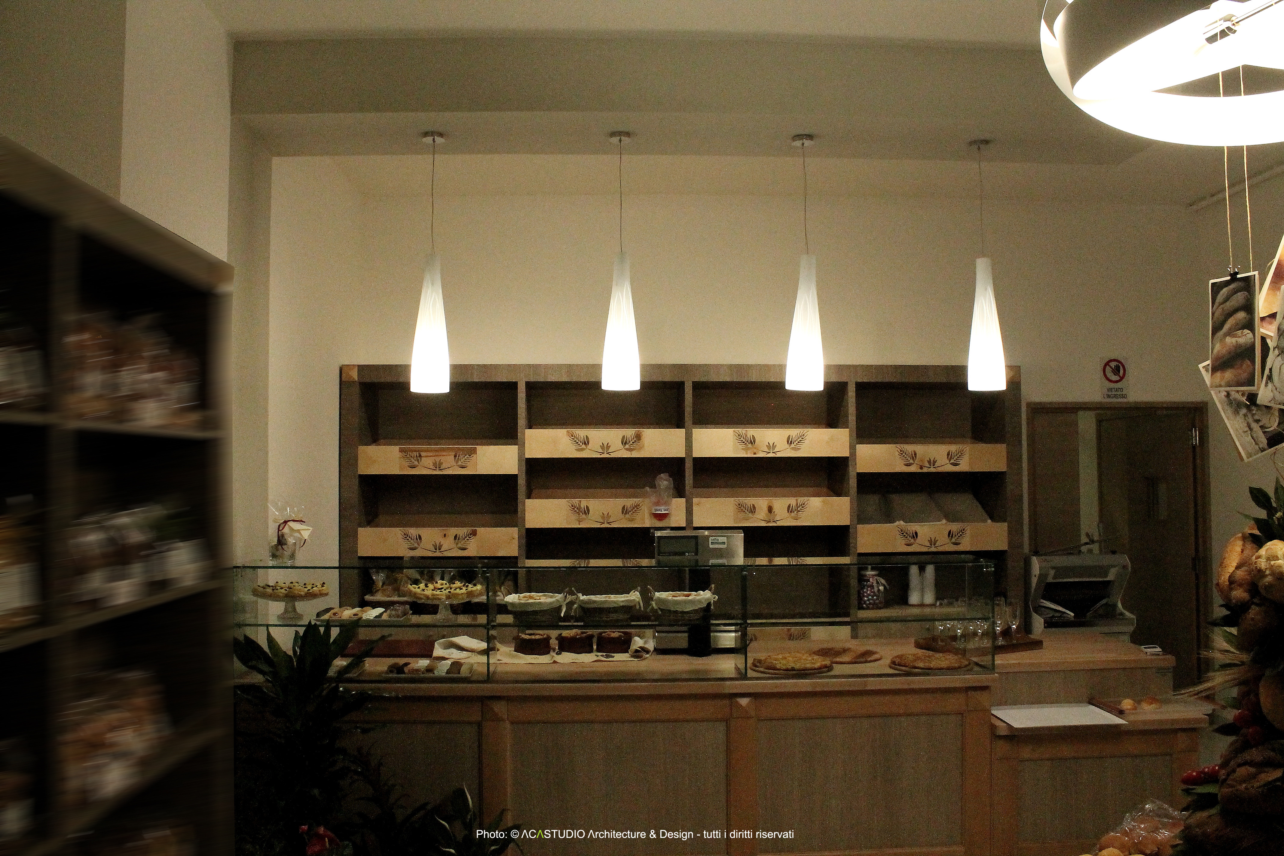 "味道之谷"面包店 | 全流程生产展示的室内设计-4