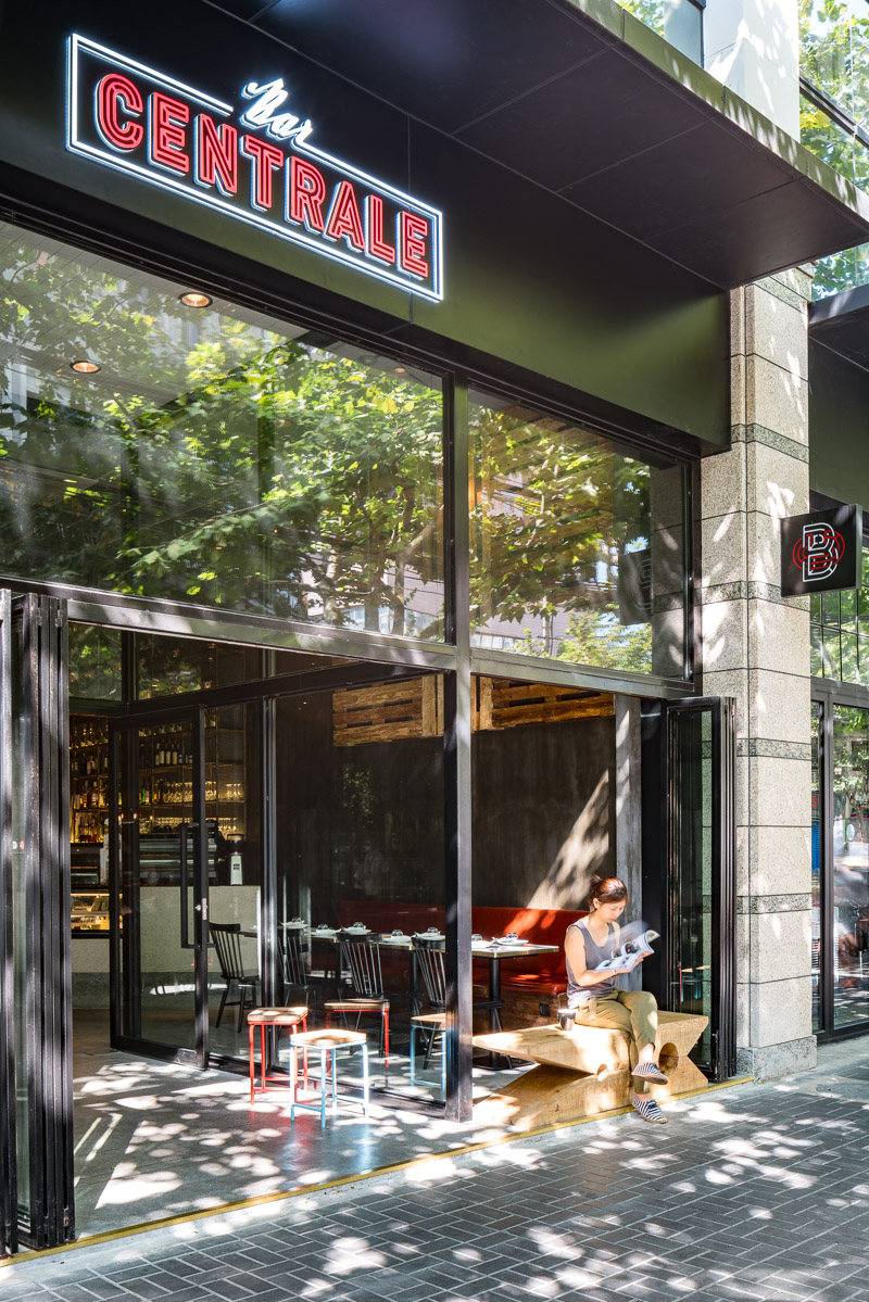 上海 BAR CENTRALE 工业风酒吧 设计自然与工业的和谐交融-3