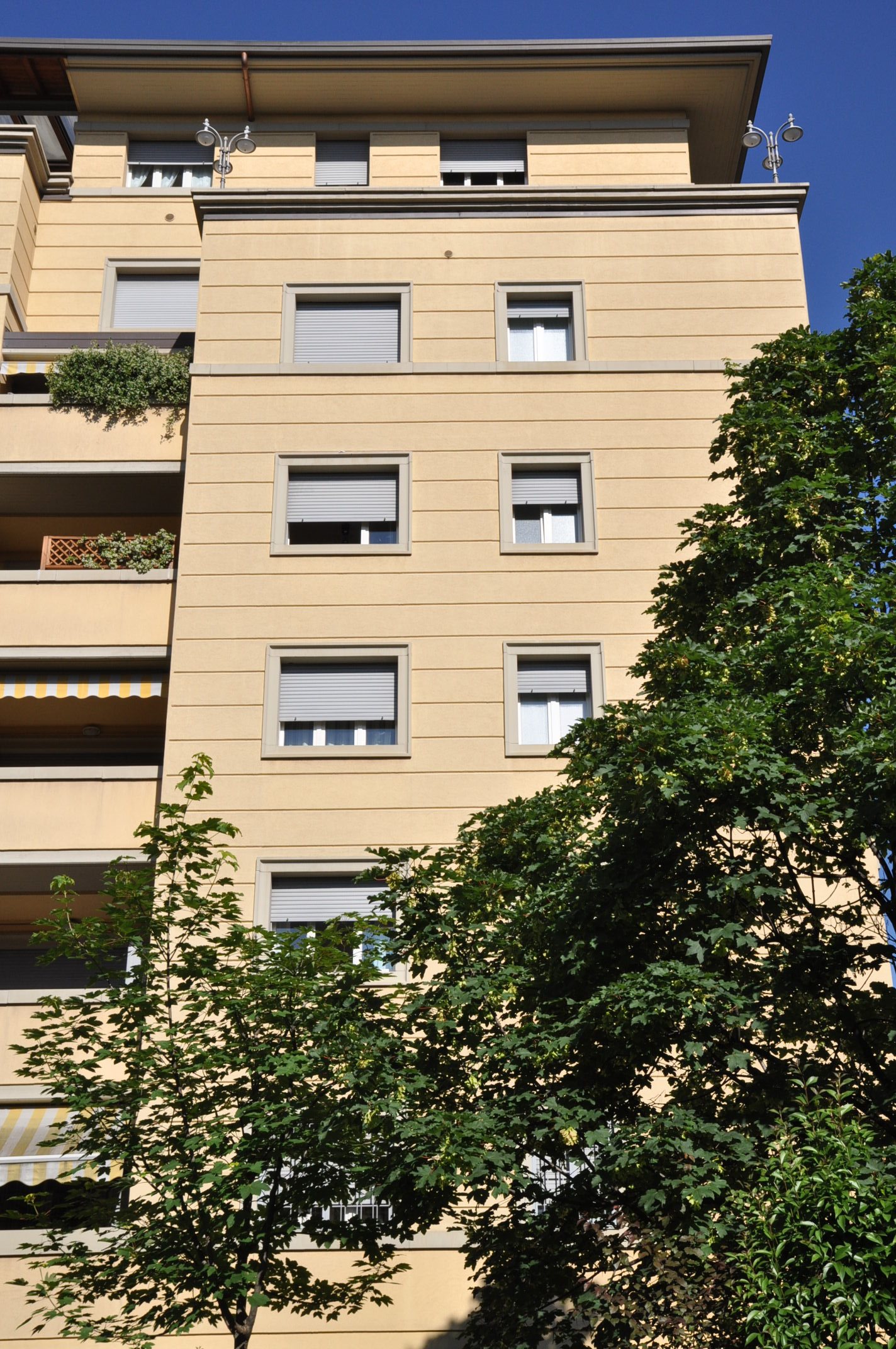 2001 年新建住宅楼设计-1