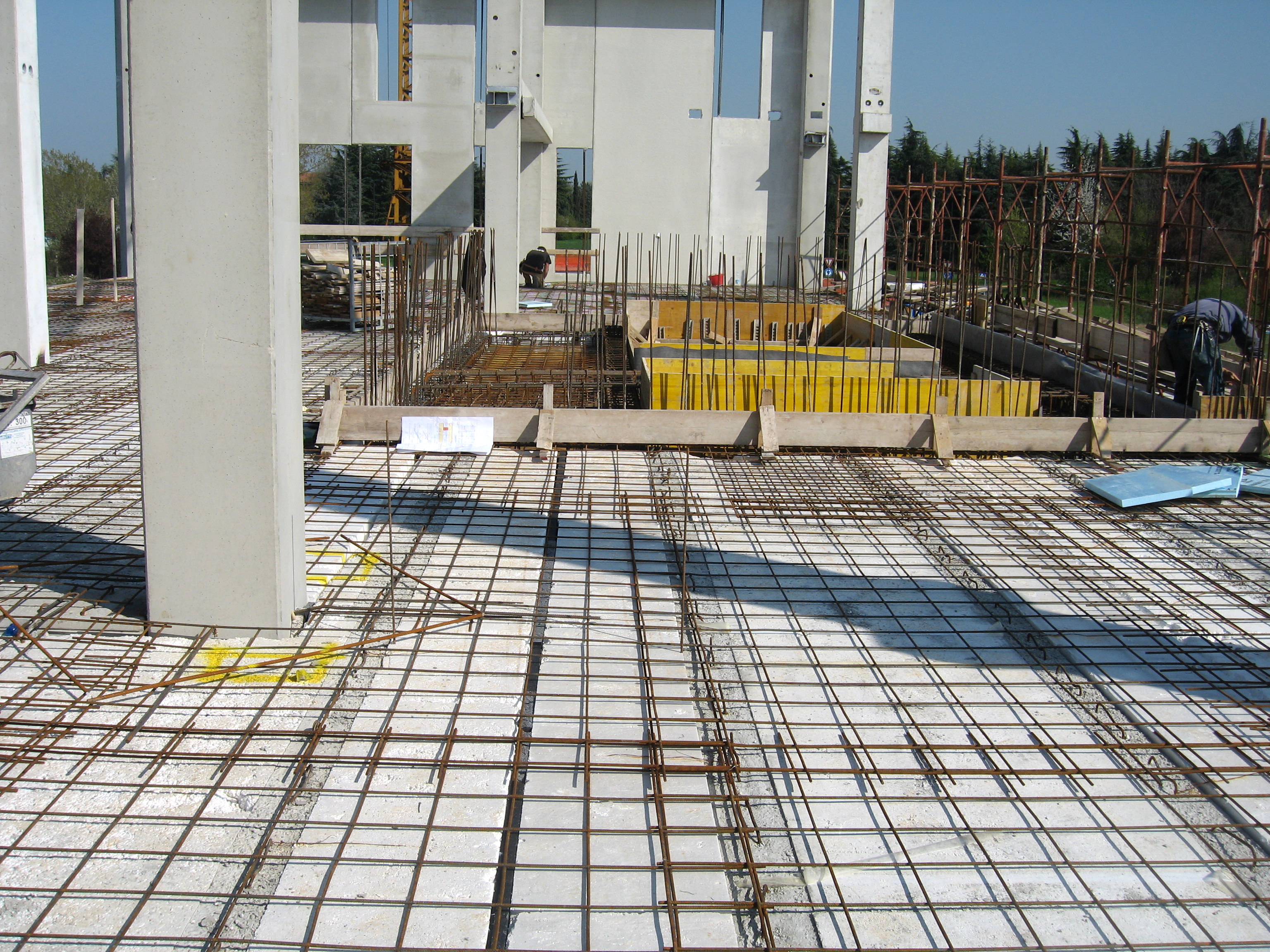 2013 年完成的 Direzionale 办公楼 | 精简现代的设计风格-18