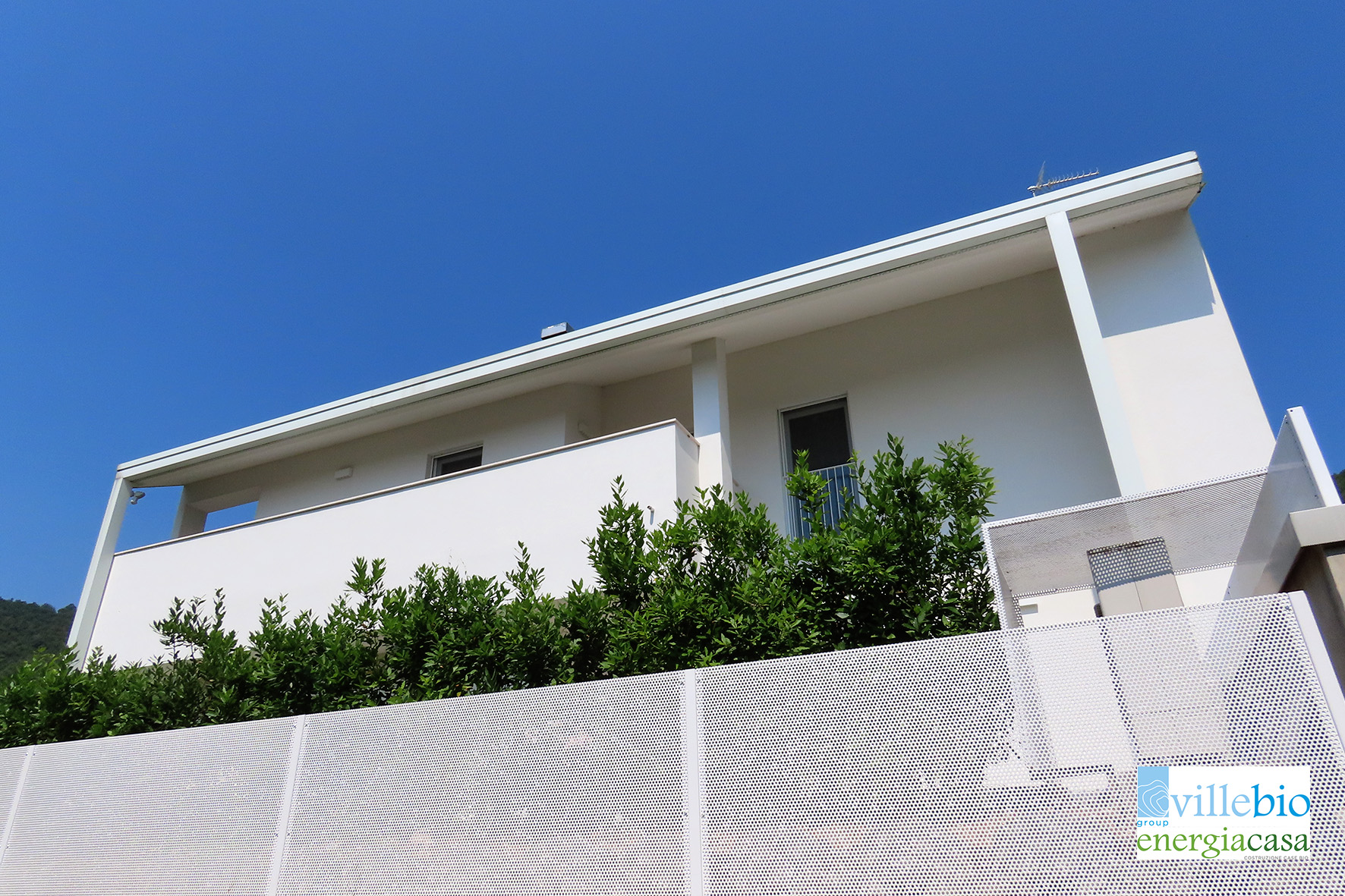 现代木质别墅的完美隐藏-1