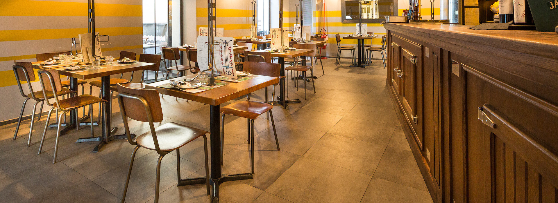 融合精致设计与乡村热情的罗马餐厅-1