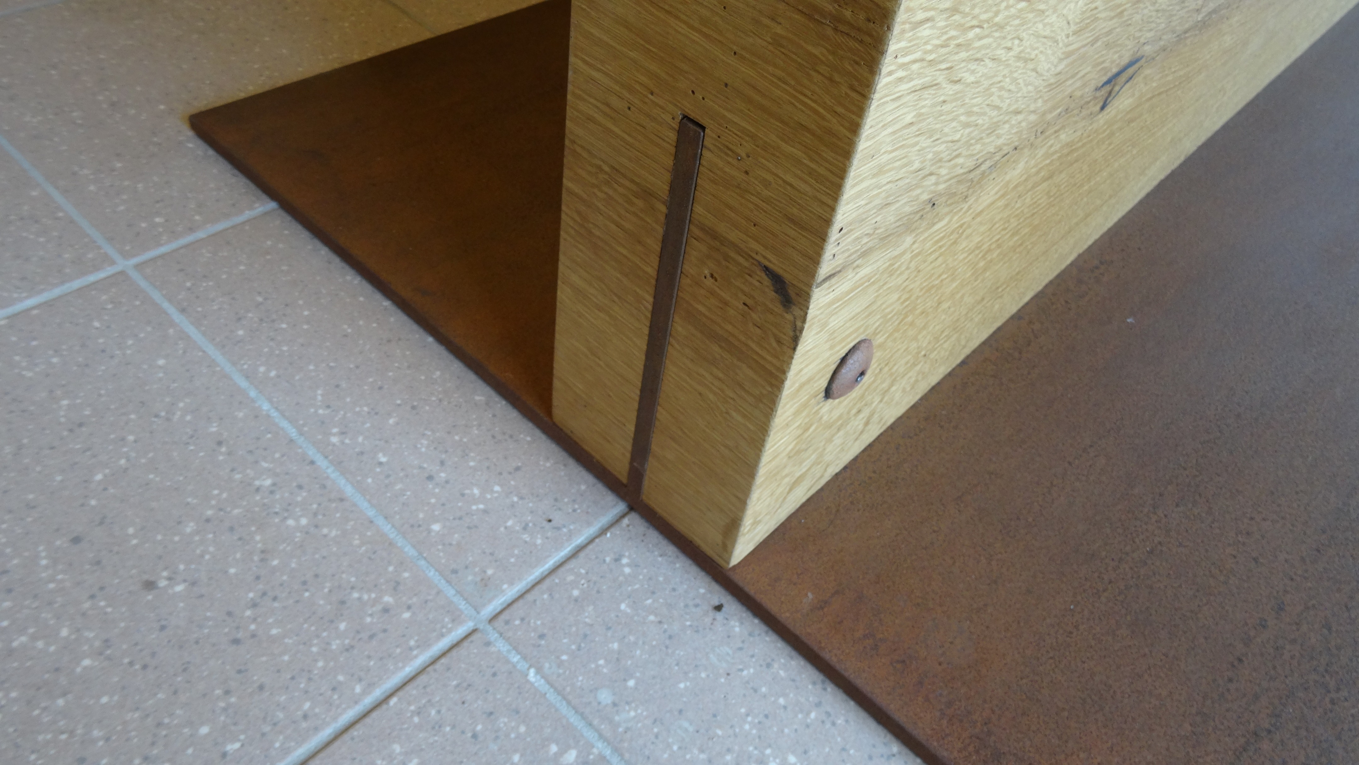 获奖酒庄打造品酒室，古董橡木诠释意大利风情-17