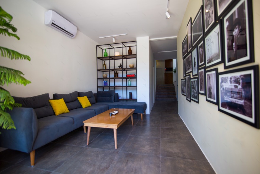 2017 年完成的 Cafe Blanche 室内设计案例-7