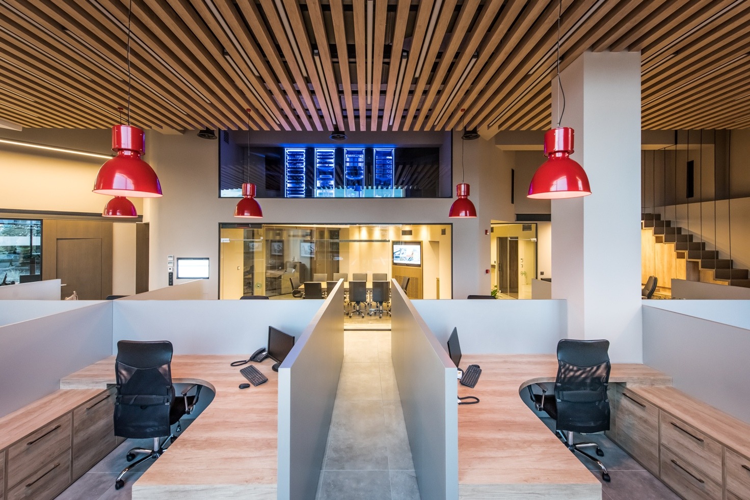 2017 年完成的 KARATZIS S.A.办公室大楼室内设计案例-0