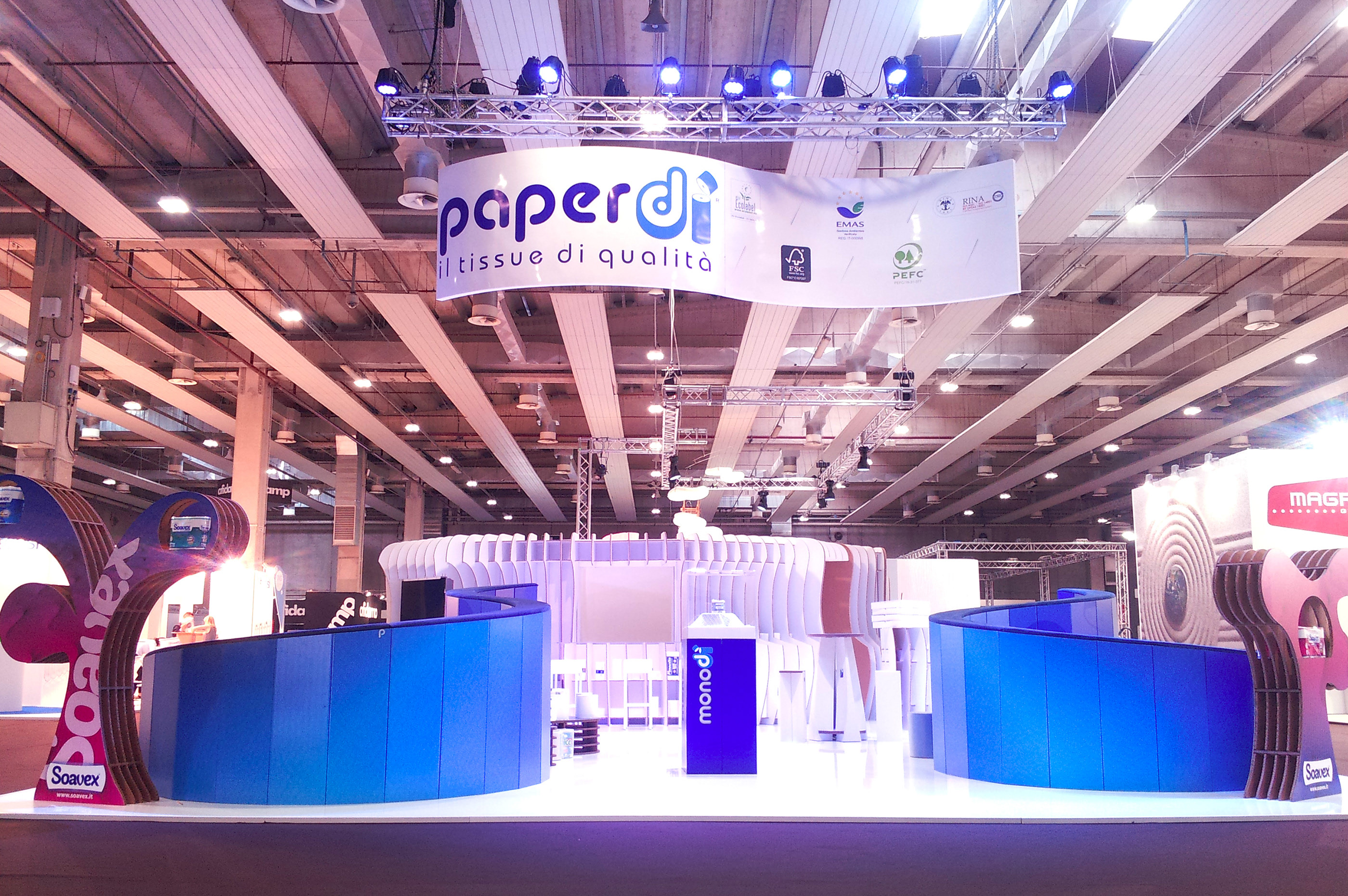 纸品公司打造优雅“纸”酒店式展台-0