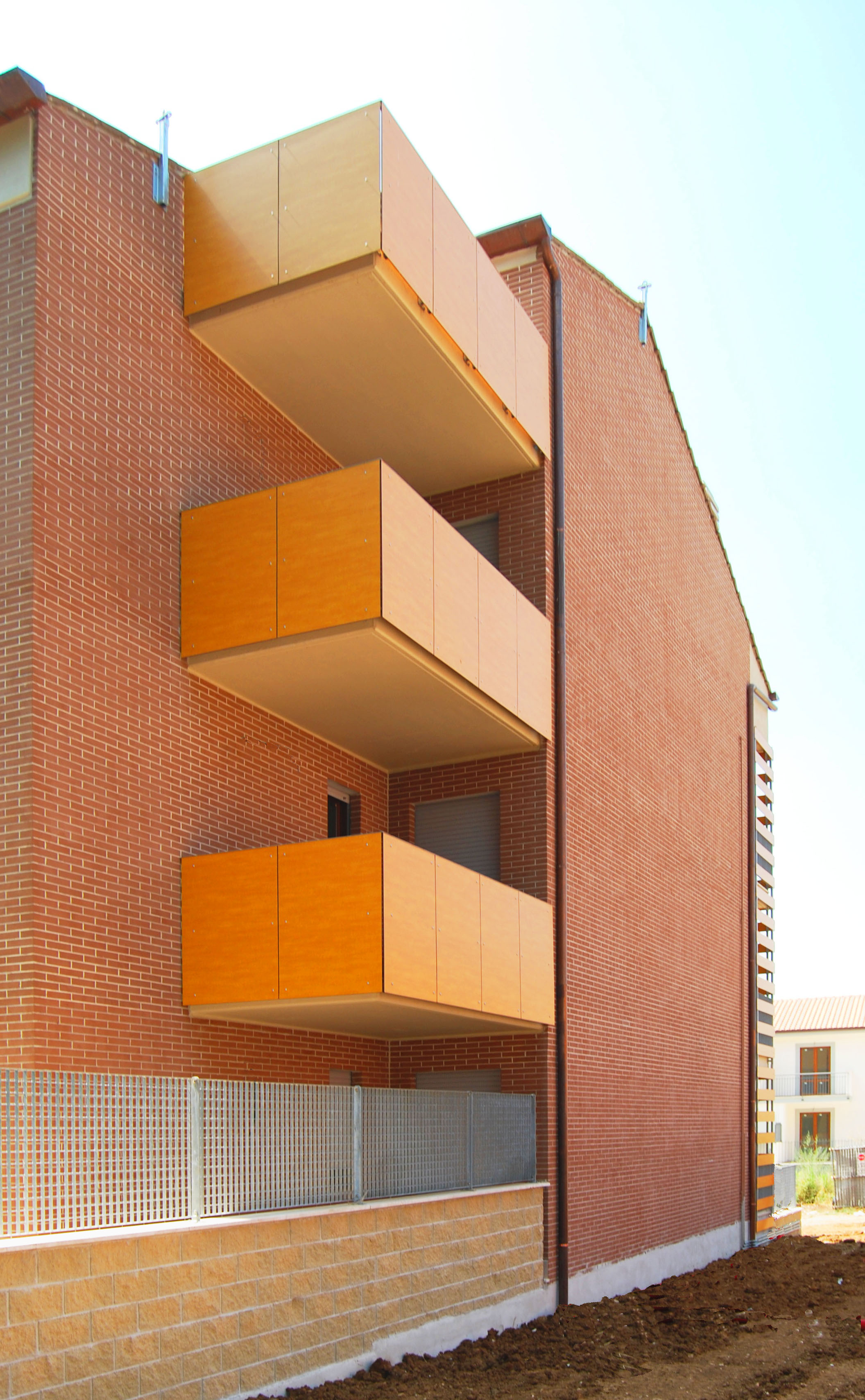 创新材料与节能设计的多家庭住宅-11