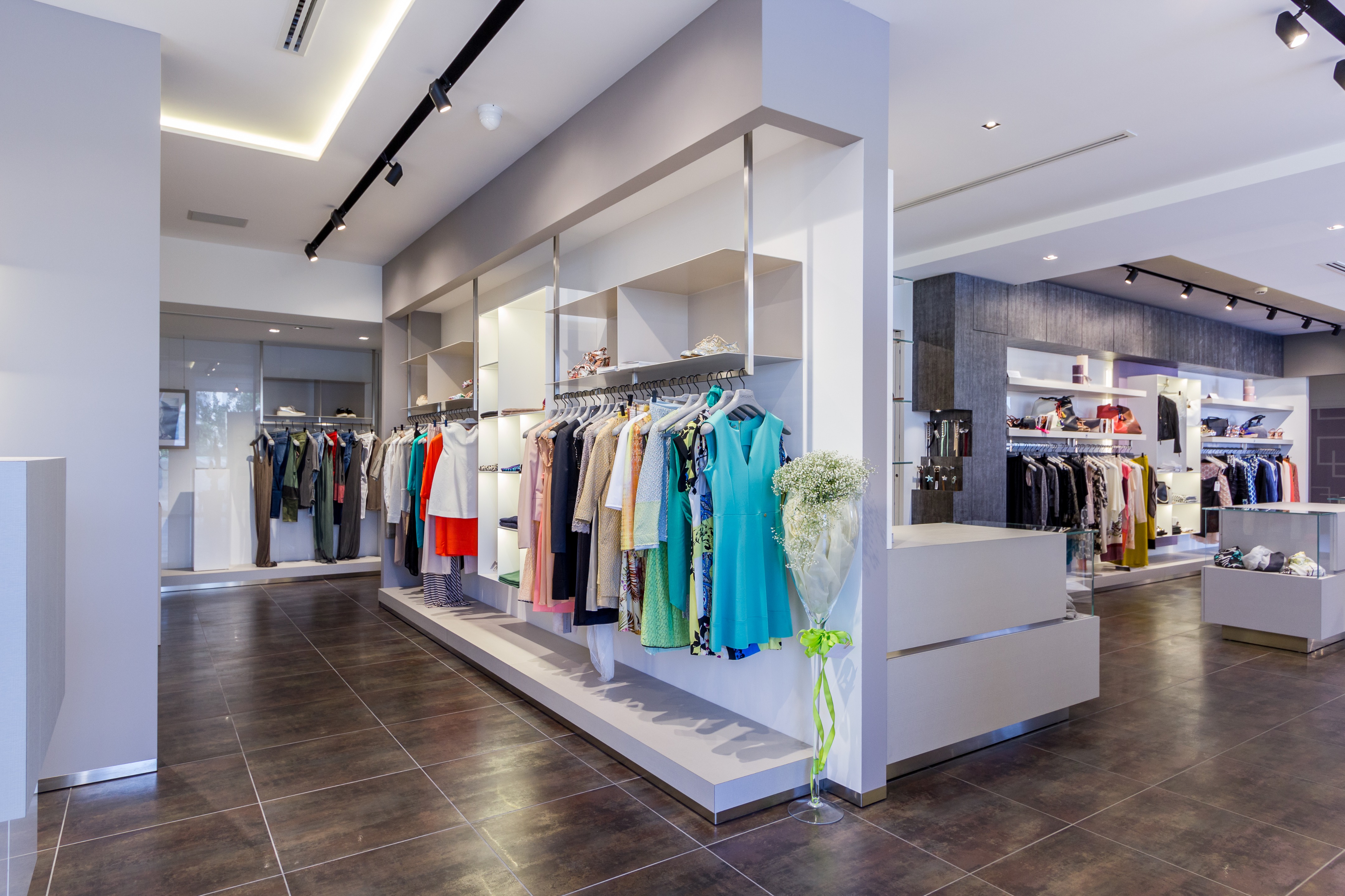 Galgano Abbigliamento 时尚店铺室内设计-13