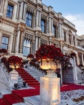 全球九大豪华城堡婚礼场地